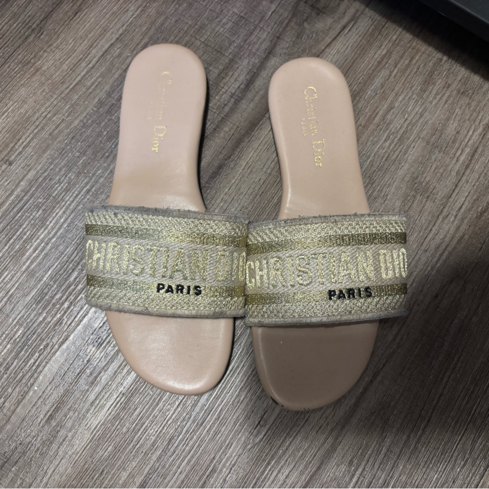 Dior Women's Shoes with Brown Sole